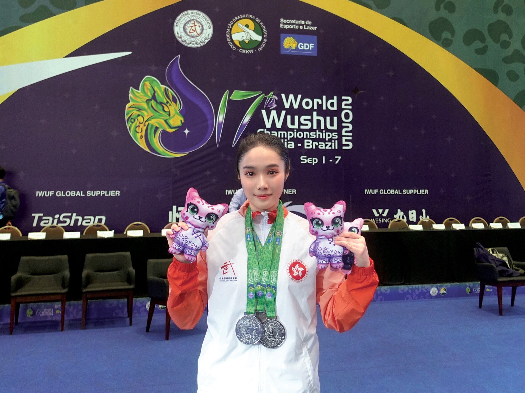Passionate about martial arts, shining on the stage